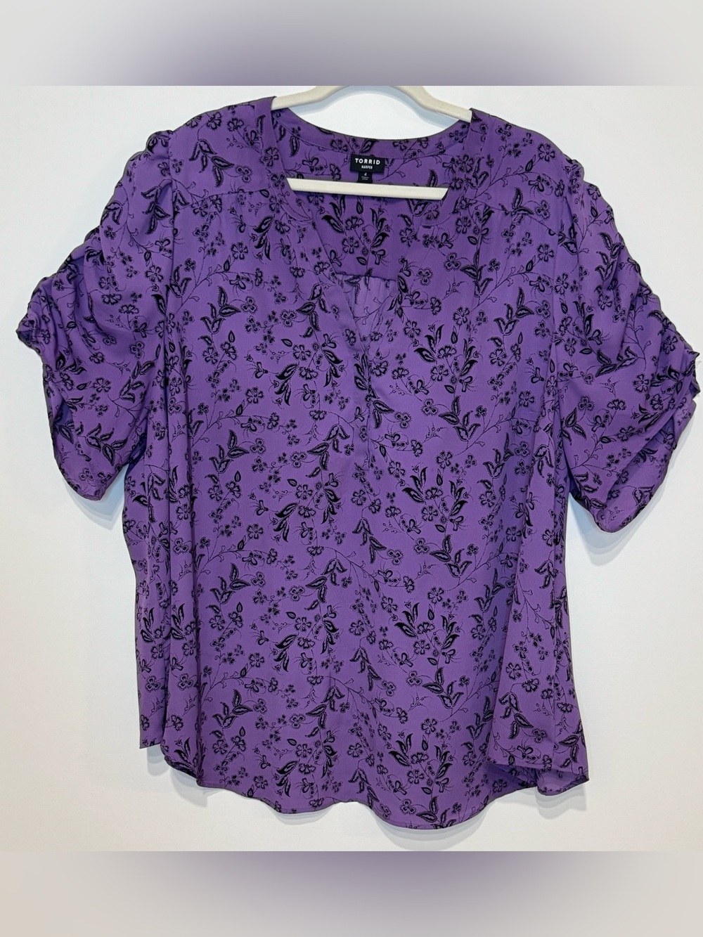 TORRID Women’s Harper Purple Floral Ruched-Sleeve Blouse Size 4X